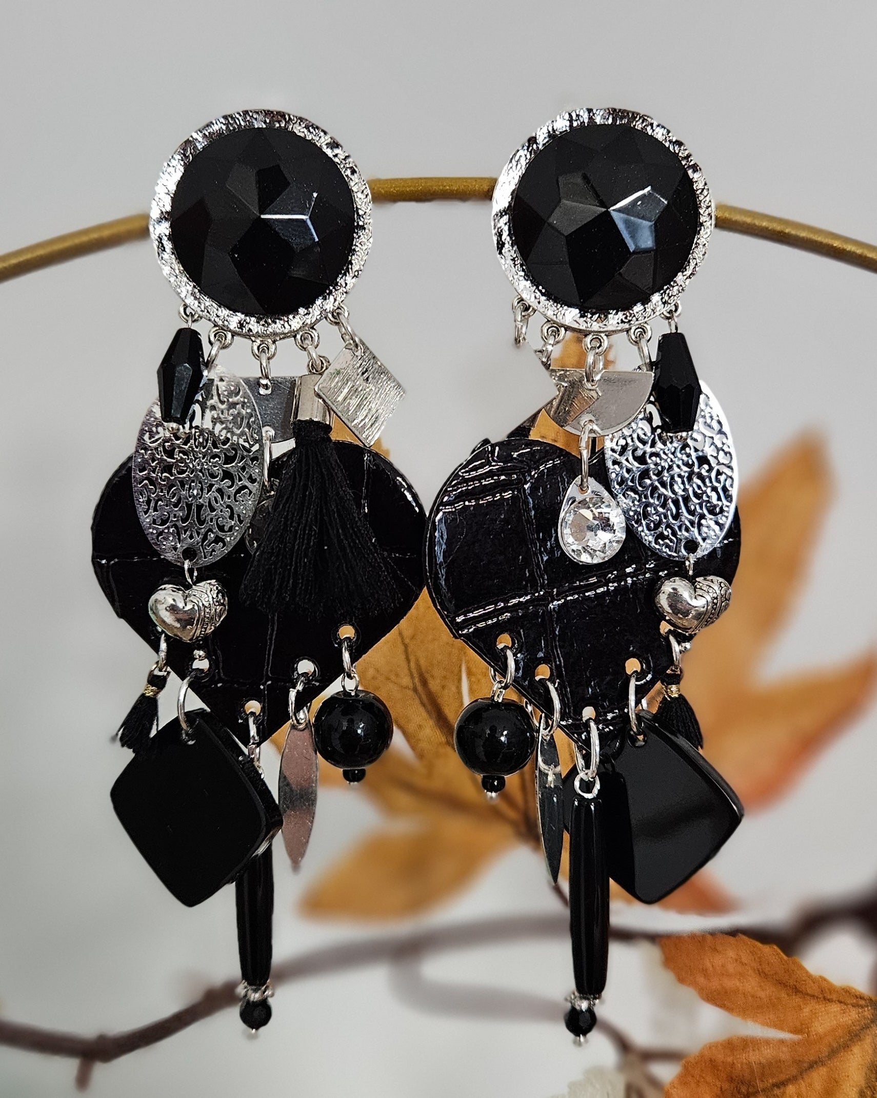 Boucle d'oreille noire & croco