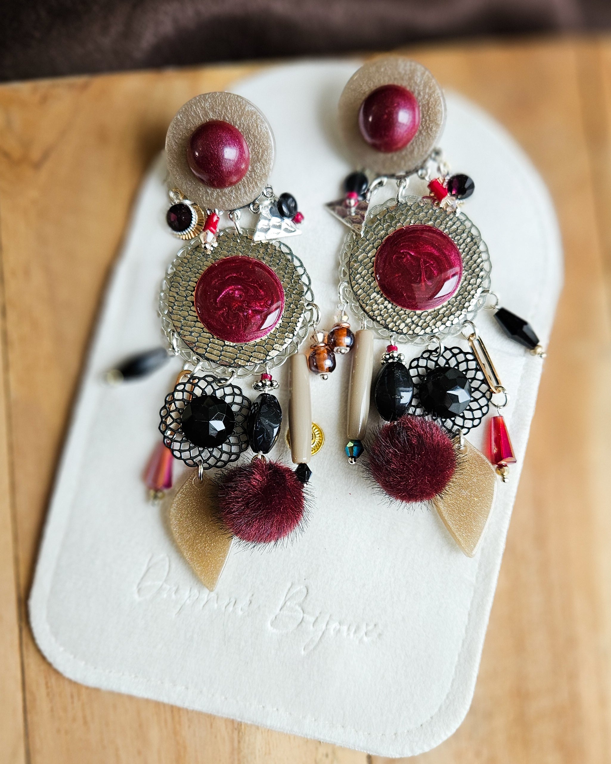 Boucle d'oreille bordeau & beige doré