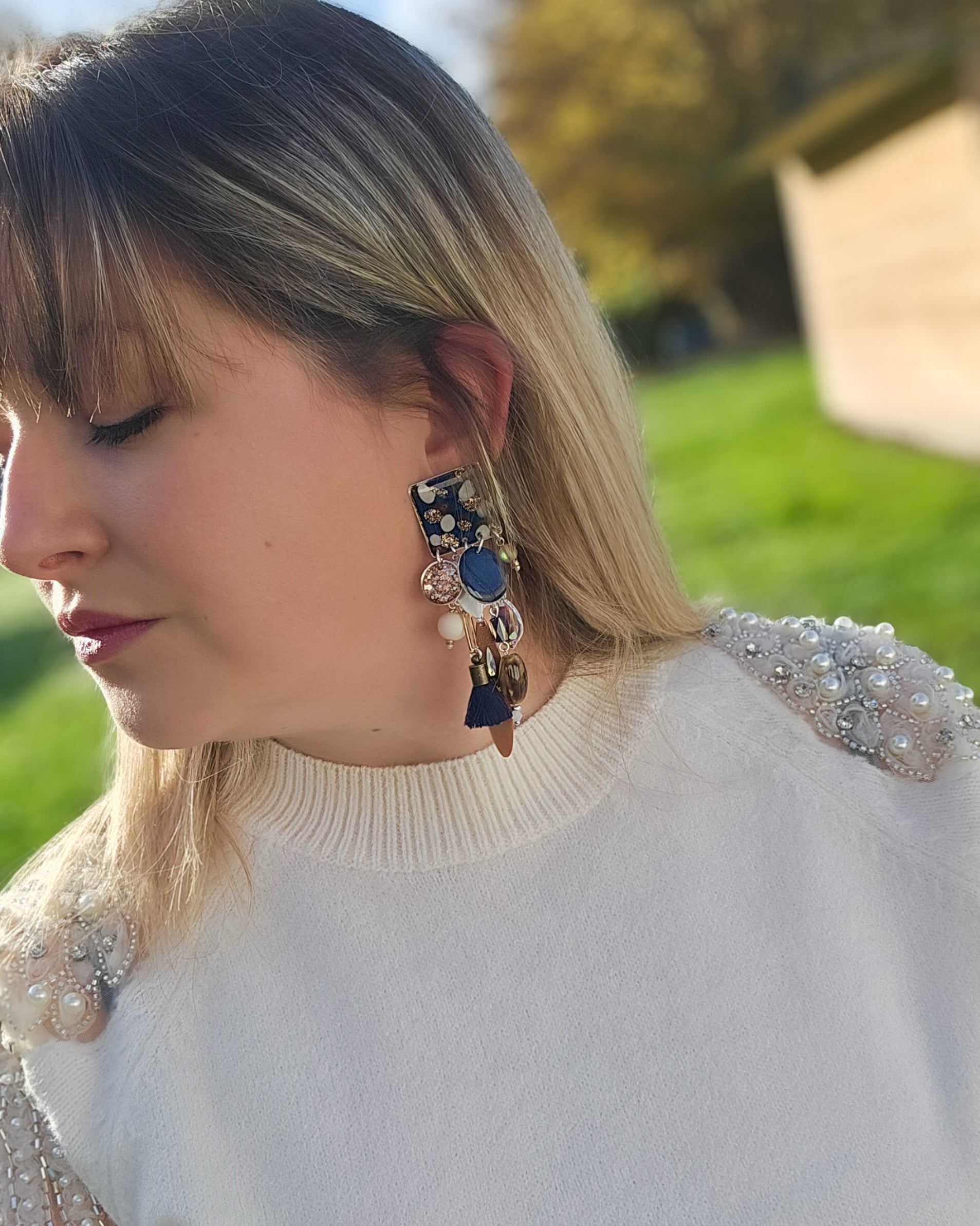 Boucle bleue, marron & lait