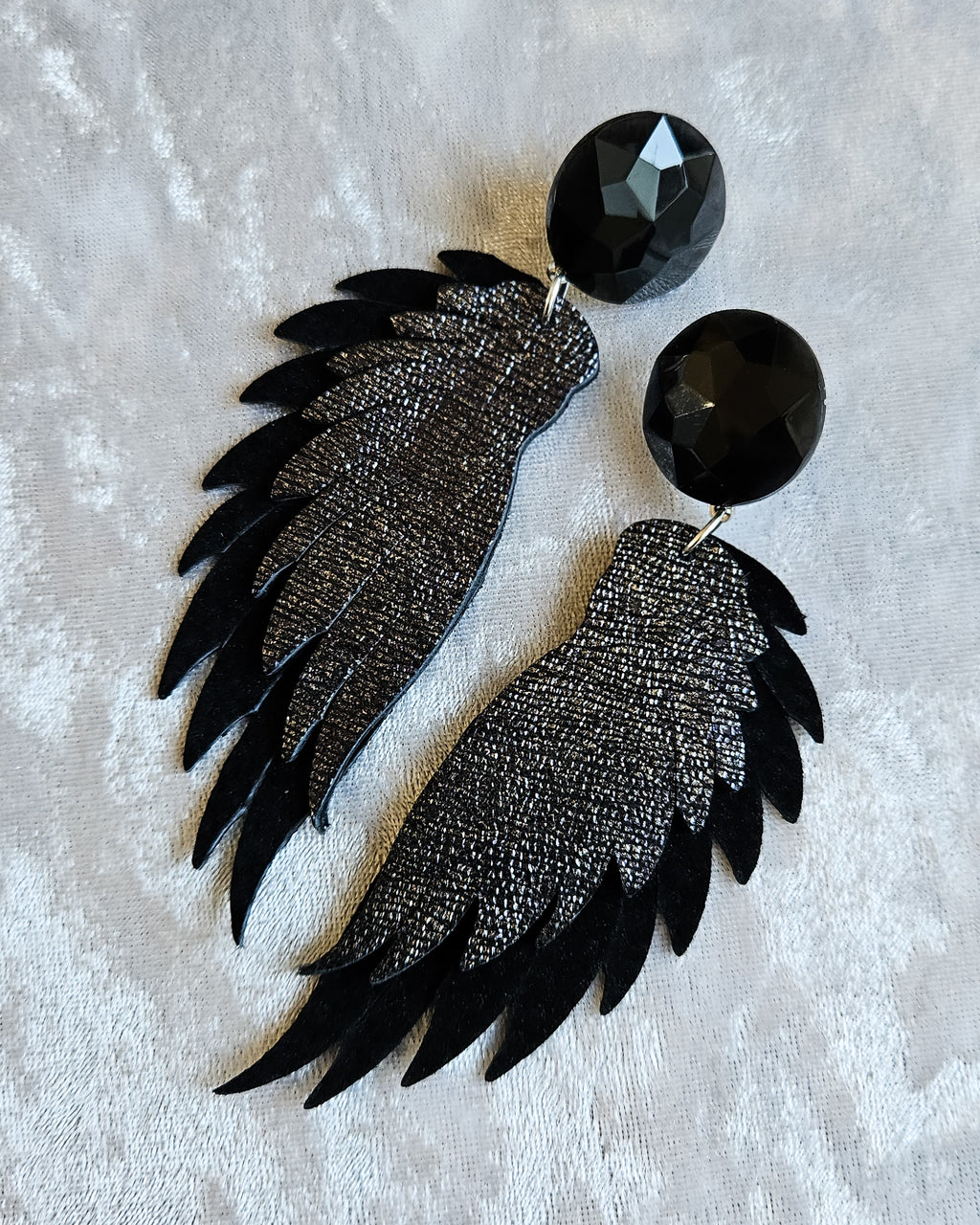 Boucle plumes noire gris argenté