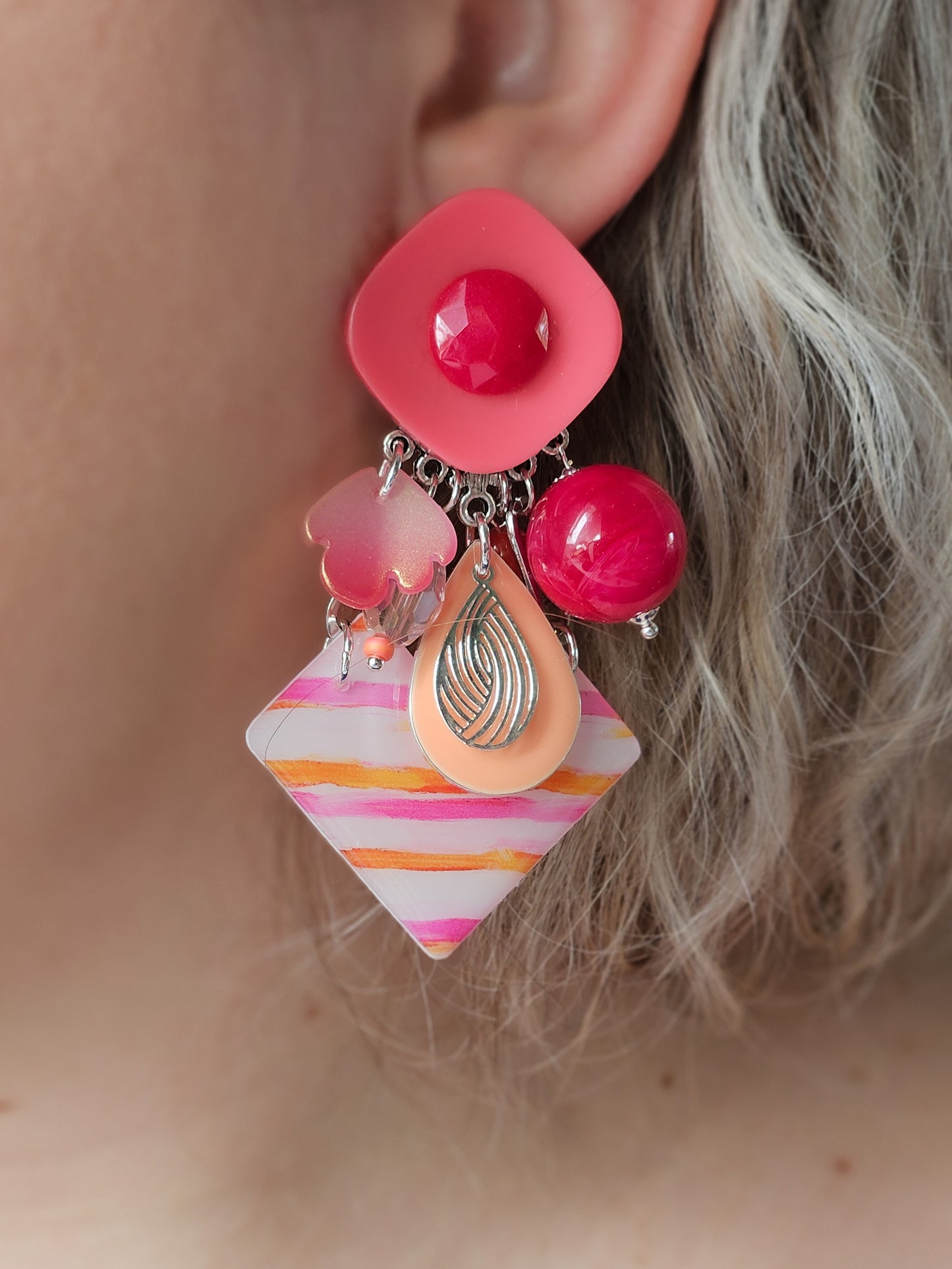 Boucle moyenne rose, corail, rayures