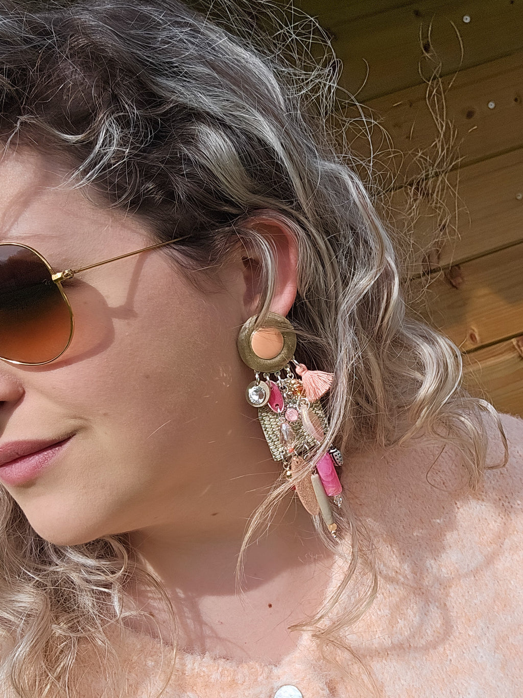 Boucle cascade bronze doré, rose & corail