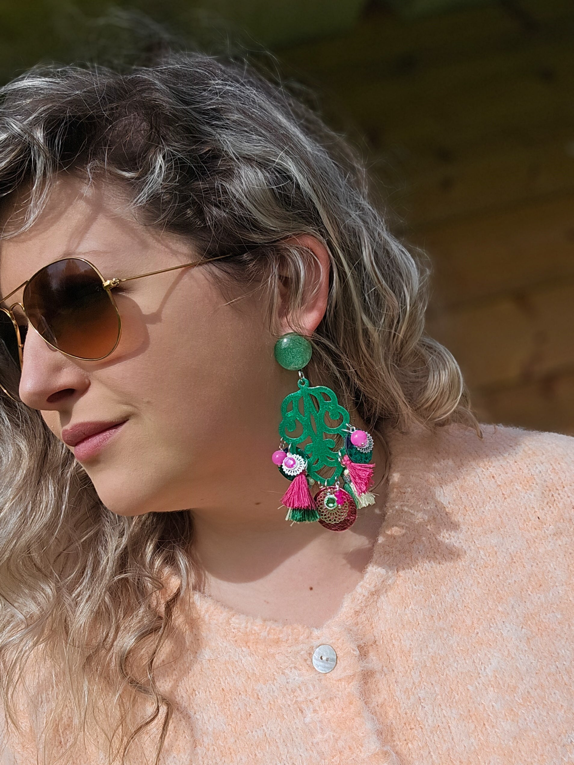 Boucle chandelier verte & fuchsia