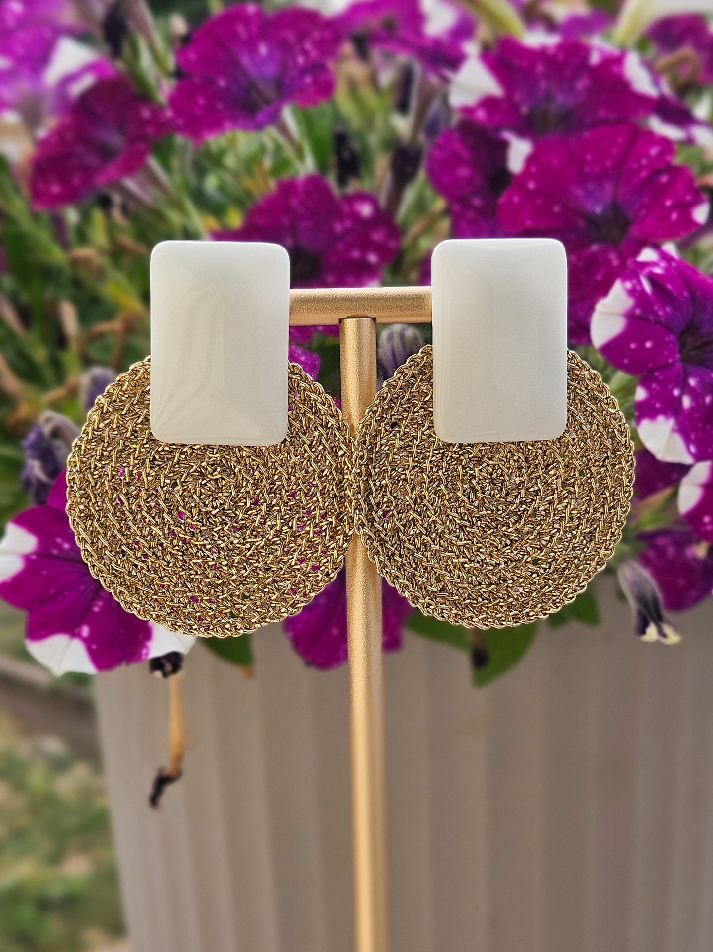 Boucle mailles dorées