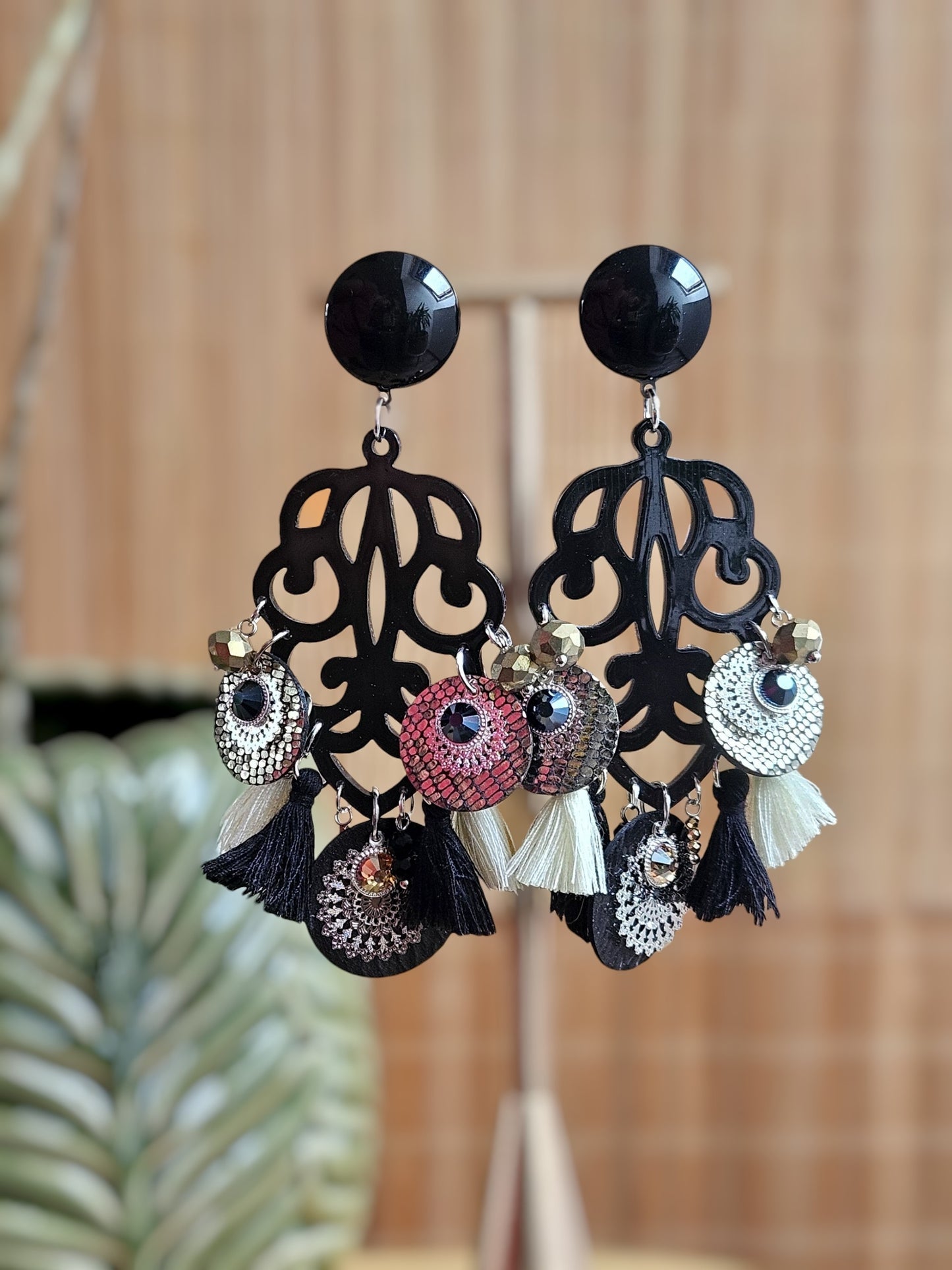 Boucle chandelier noir